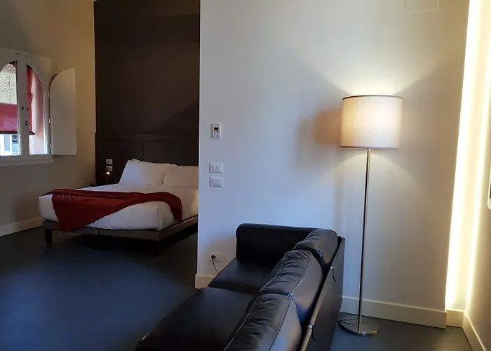 Aparthotel Almarossa Bologna