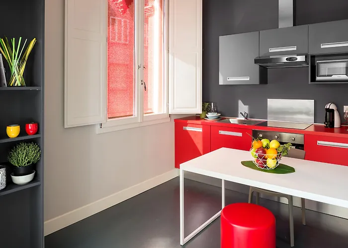 アパートホテル Almarossa