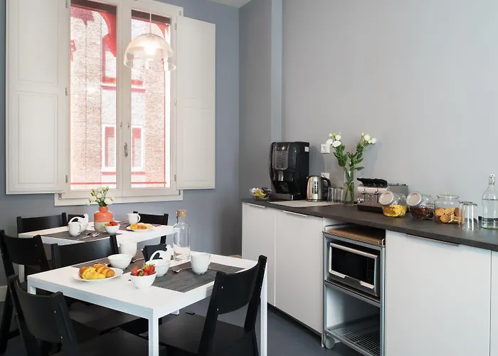 Hotel apartamentowy Almarossa 4*