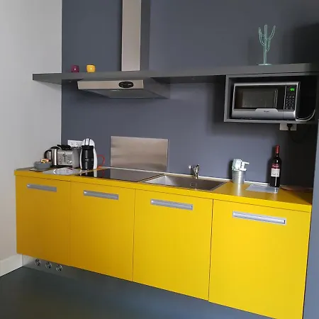 アパートホテル Almarossa 4*