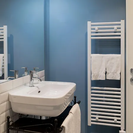 Almarossa アパートホテル