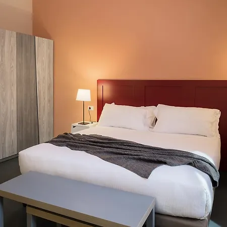 Almarossa アパートホテル ボローニャ